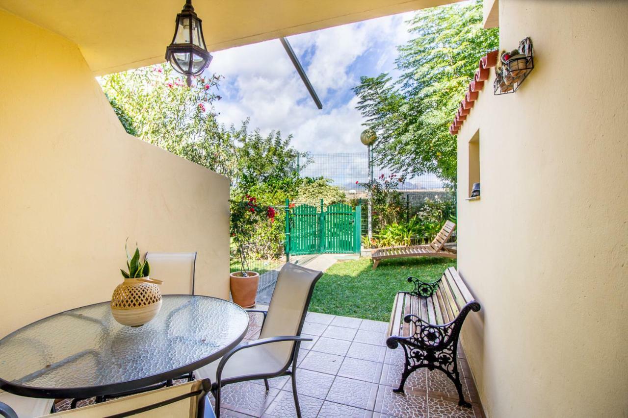 Villa Martina Bungalow With Garden, Bbq, And Pools San Bartolomé Zewnętrze zdjęcie